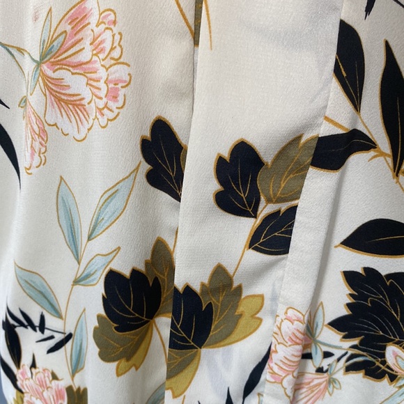 Kimono Style Dress - Picture 2 of 3